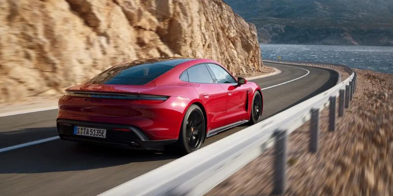 2023 Porsche Taycan technology