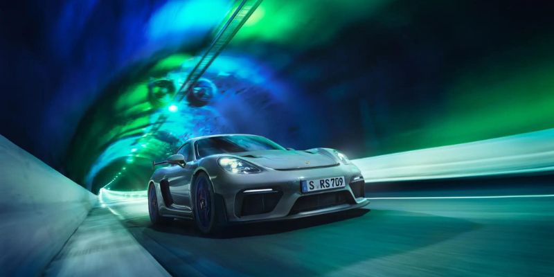 2024 Porsche 718 Cayman GT4 RS technology