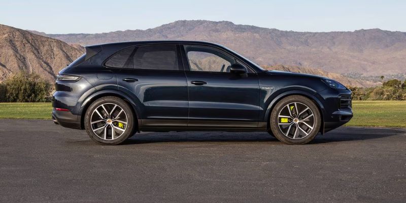 2025 Porsche Cayenne design