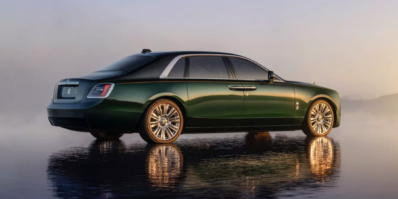 2023 Rolls-Royce Ghost Extended technology