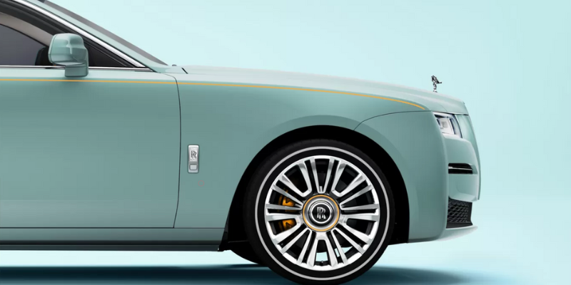 2023 Rolls-Royce Ghost technology