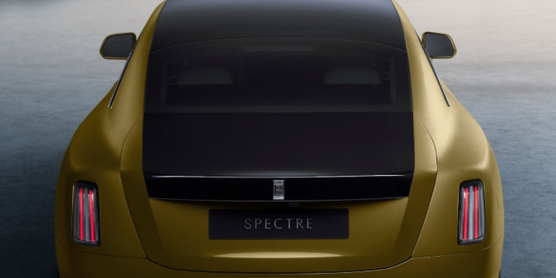  2023 Rolls-Royce Spectre performance