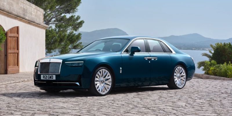 2025 Rolls-Royce Ghost Series II design