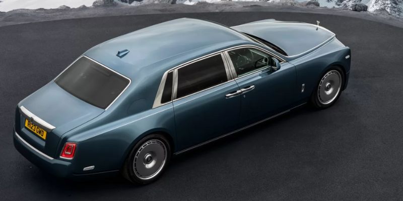 2026 Rolls-Royce Phantom Extended technology