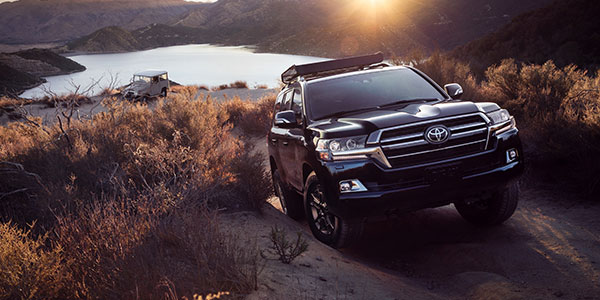 2020 Toyota Land Cruiser technology