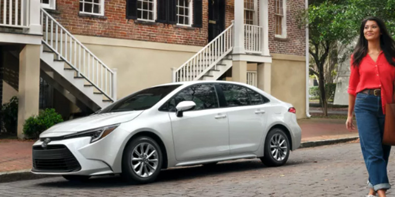 Toyota Ups the 2023 Corolla's MPG, Performance and Tech