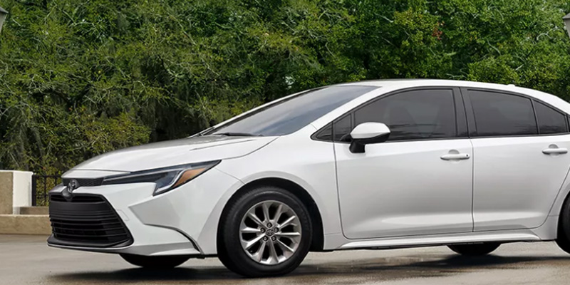 Toyota Ups the 2023 Corolla's MPG, Performance and Tech