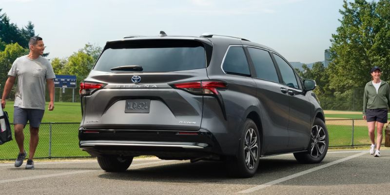 2025 Toyota Sienna design