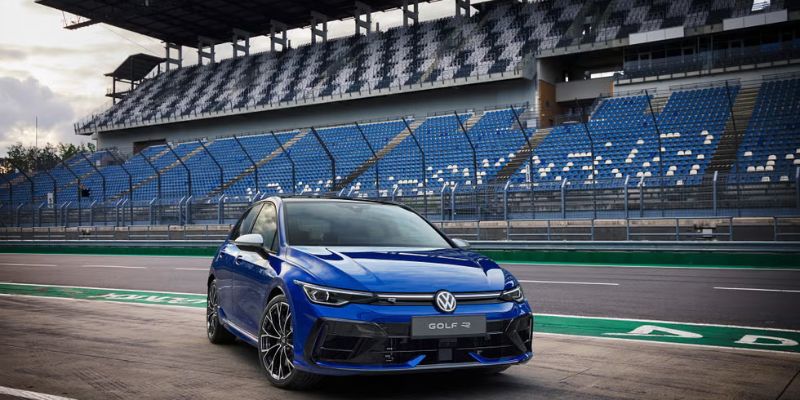 2025 Volkswagen Golf R technology