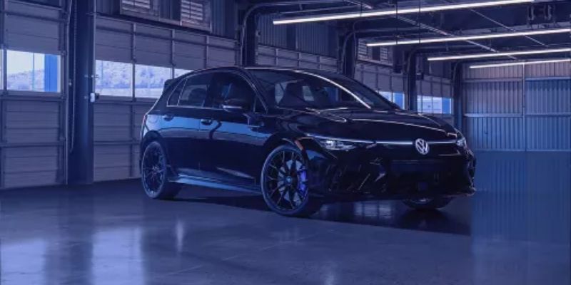 2026 Volkswagen Golf R design