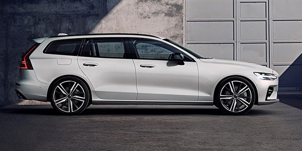 2020 Volvo V60 technology