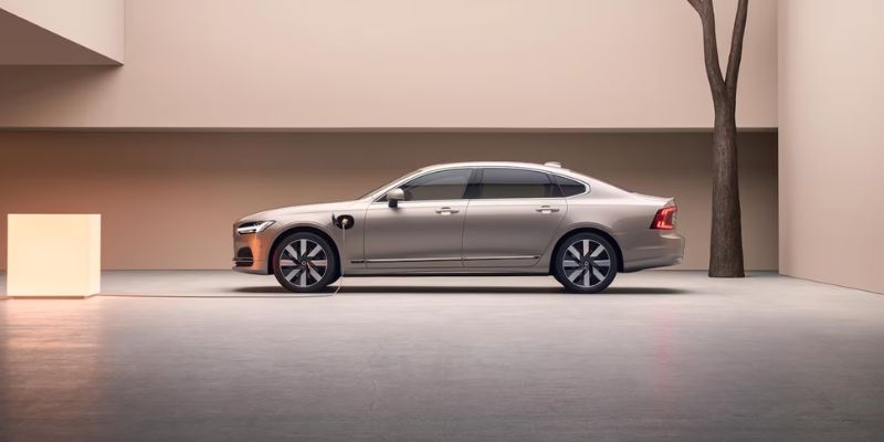  2024 Volvo S90 Recharge performance