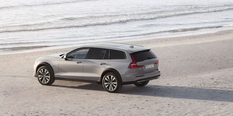 2024 Volvo V60 Cross Country design