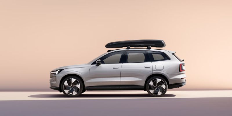 2025 Volvo EX90 (SUV)