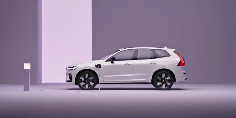 2025 Volvo XC60 plug-in hybrid design