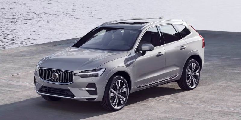 2025 Volvo XC60 plug-in hybrid technology