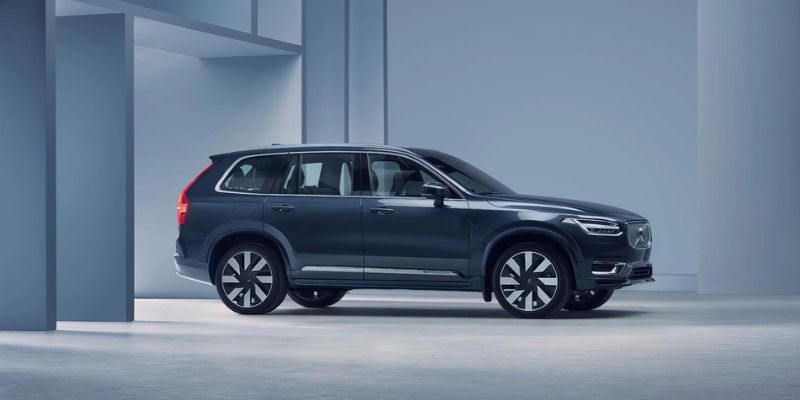  2025 Volvo XC90 plug-in hybrid performance